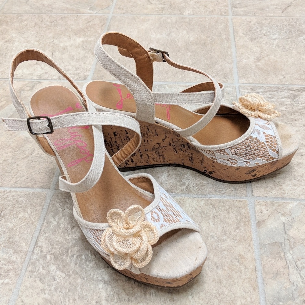 Lace flower cork, canvas wedge sandals beige white